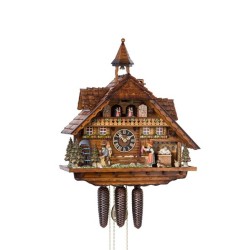 Cuckoo clock with clockmaker