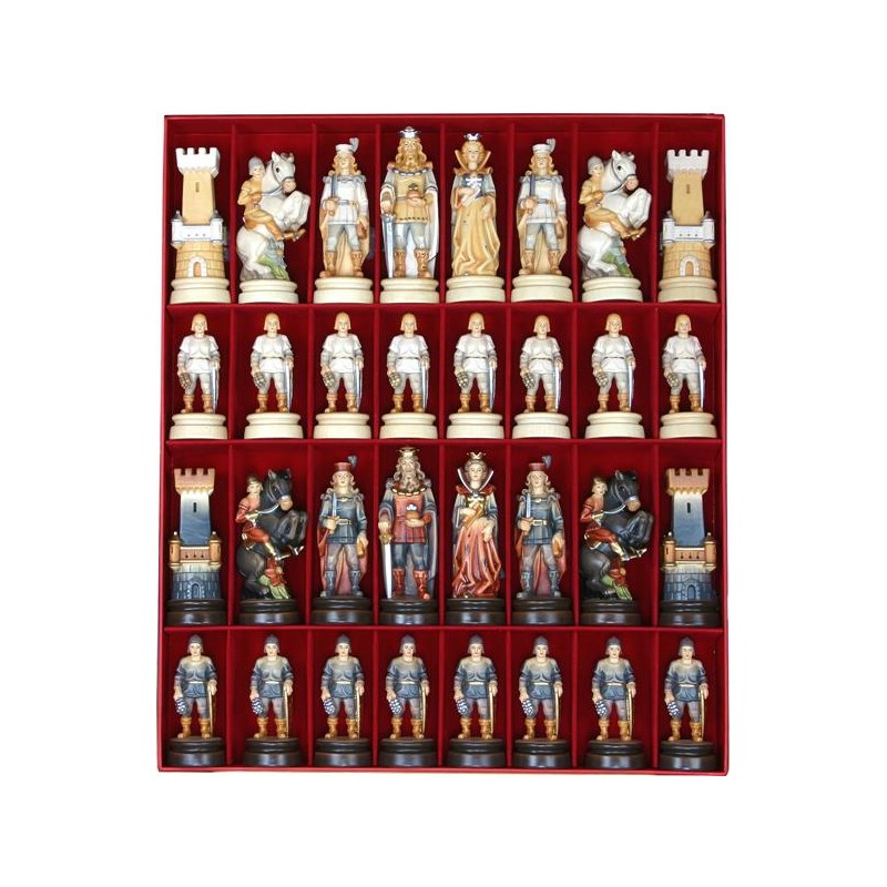 Ritterschach geschnitzt...